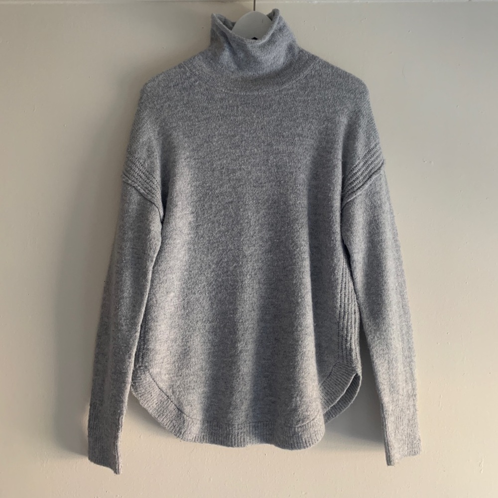Gap oversized turtleneck sweater